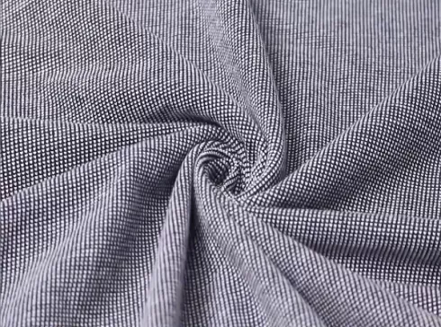 O combinație echilibrată între confort natural, structură și respirabilitate